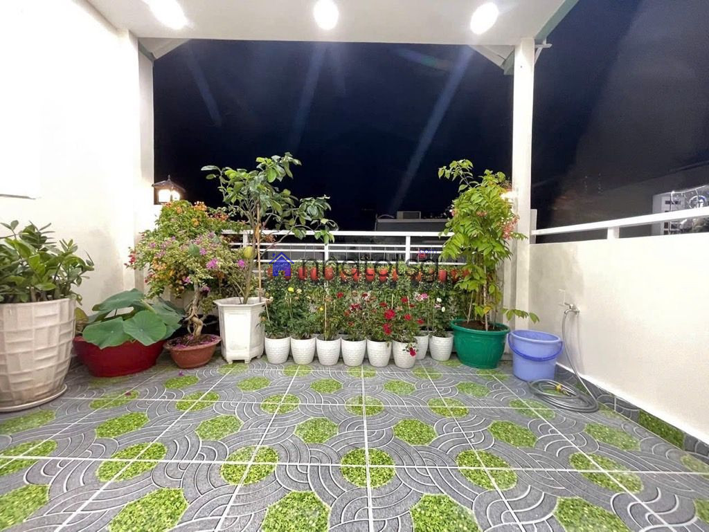 5 TẦNG BTCT - HXH - NHÀ ĐẸP LUNG LINH. THÍCH HỢP GIA ĐÌNH Ở HOẶC ĐẦU TƯ CHO THUÊ GIỮ TIỀN.