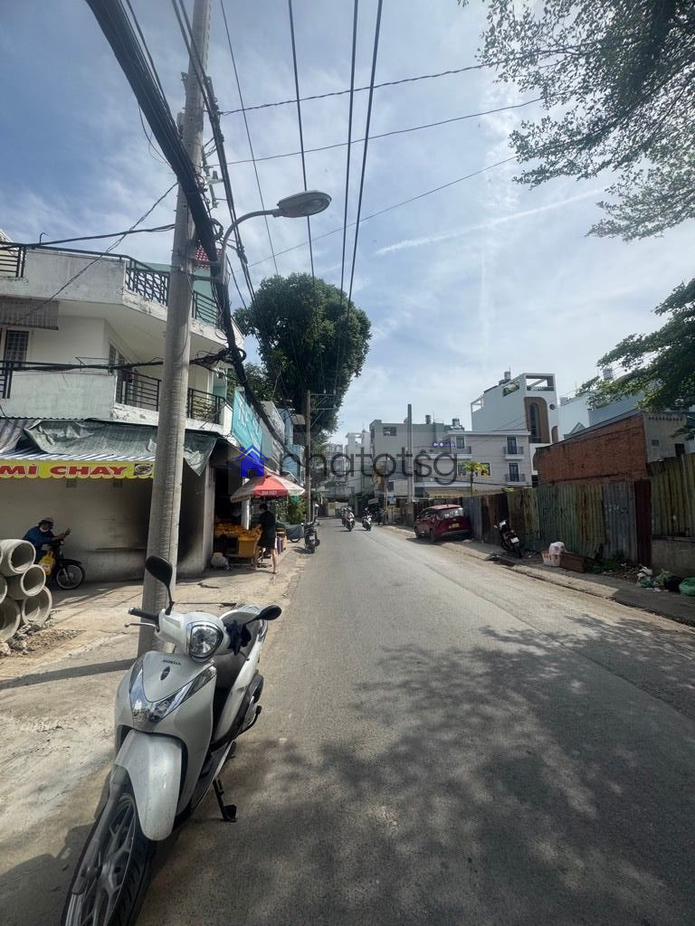 BÁN 3 LÔ ĐẤT (4,5,6). HẺM XE HƠI- ĐẤT VUÔNG VỨC.