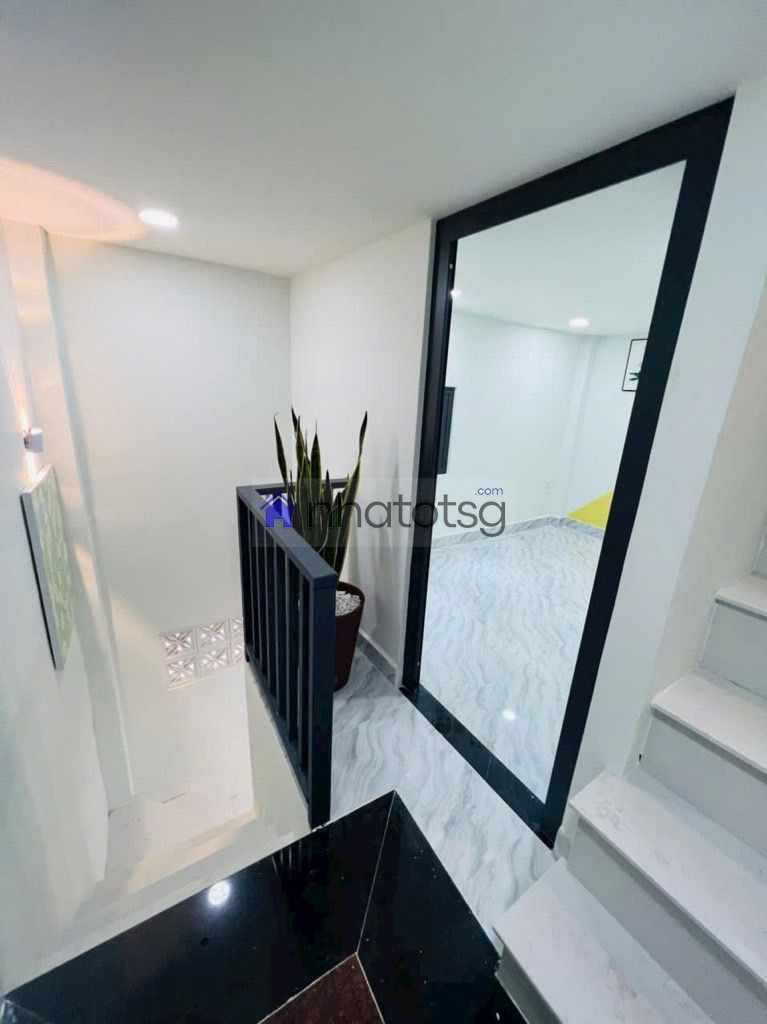 NHÀ NHỎ ĐỦ CÔNG NĂNG- 3 TẦNG - FULL NỘI THẤT.