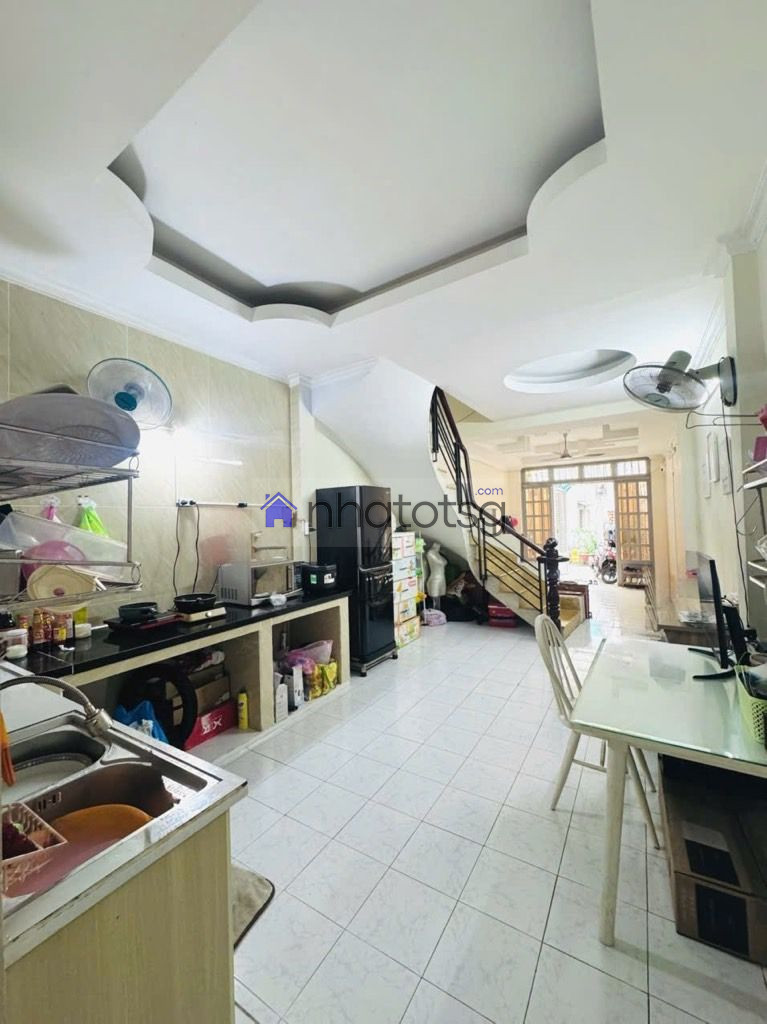 NHÀ MỚI ĐẸP, XE HƠI VI VU. NHÀ TRỆT LẦU, TẶNG FULL NỘI THẤT.