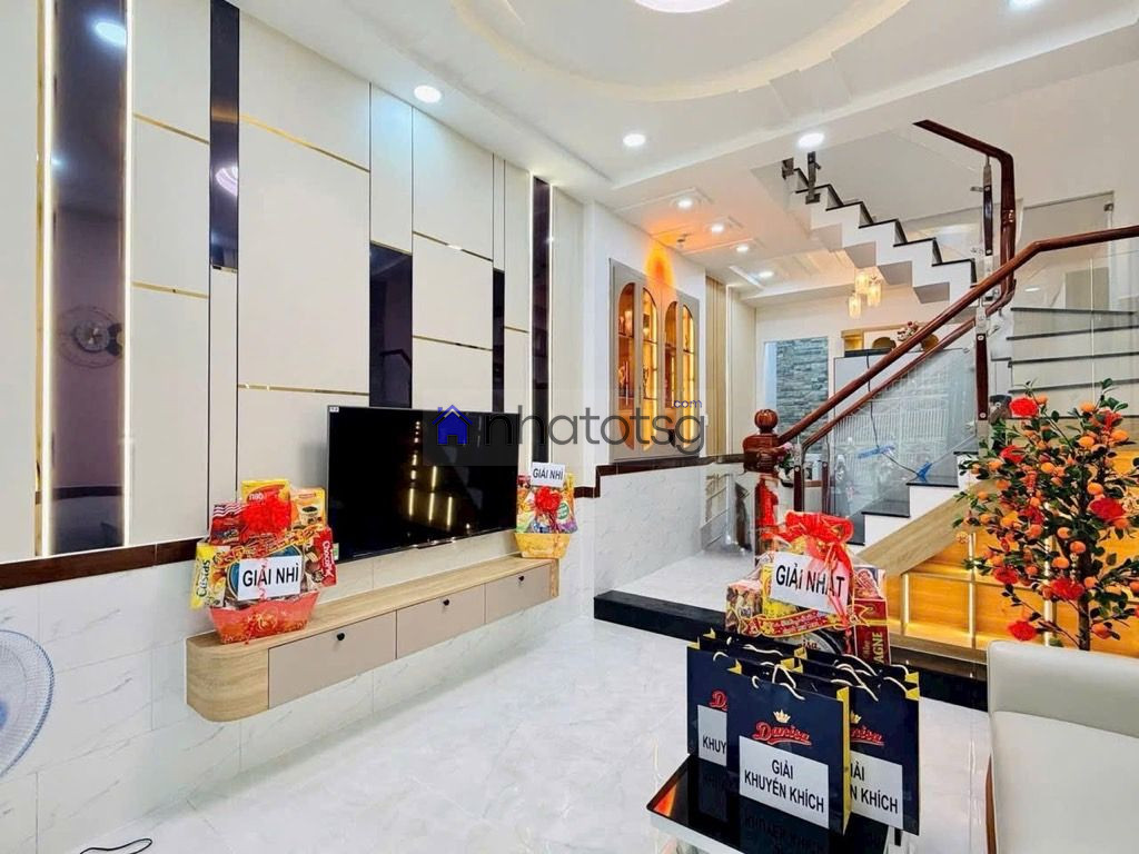 NHÀ ĐẸP, TẶNG FULL NỘI THẤT.