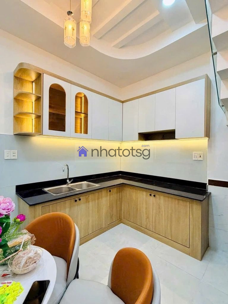 NHÀ ĐẸP, TẶNG FULL NỘI THẤT.