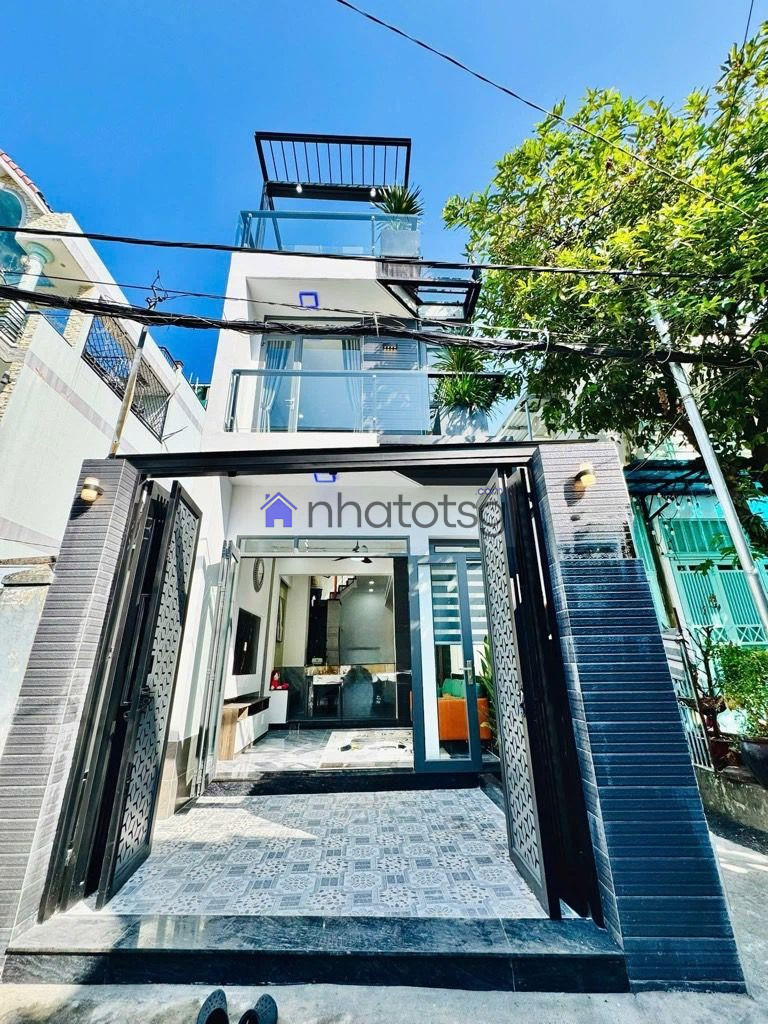 NHÀ ĐẸP Ở LIỀN - TRUNG TÂM GÒ VẤP - 3 TẦNG - HẺM RỘNG - SỔ ĐẸP