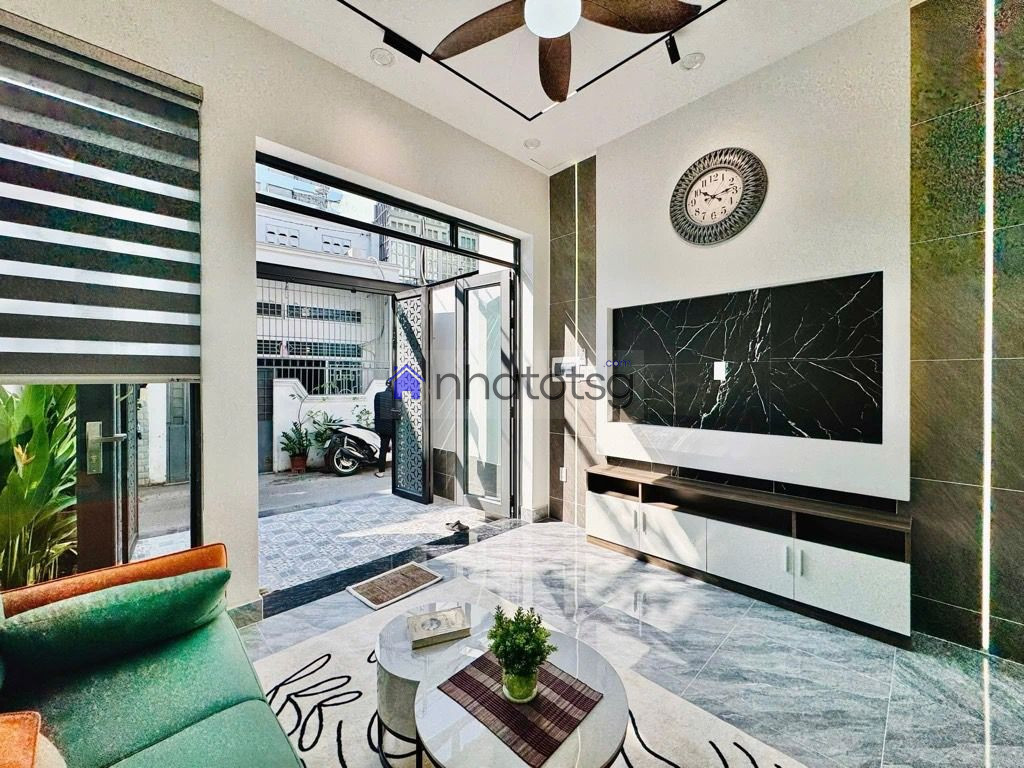 NHÀ ĐẸP Ở LIỀN - TRUNG TÂM GÒ VẤP - 3 TẦNG - HẺM RỘNG - SỔ ĐẸP