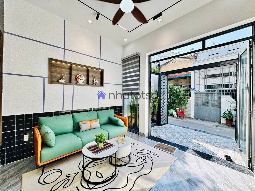 NHÀ ĐẸP Ở LIỀN - TRUNG TÂM GÒ VẤP - 3 TẦNG - HẺM RỘNG - SỔ ĐẸP