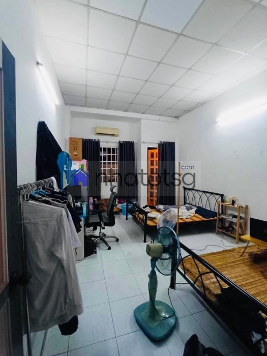 HẺM XE TẢI THÔNG- CÁCH MẶT TIỀN 50M-DIỆN TÍCH KHỦNG VUÔNG A4- NHÀ TIỆN KINH DOANH.