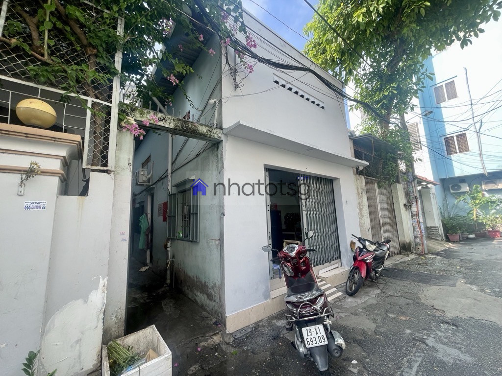 HẺM NHỰA XE HƠI- SỔ ĐẸP VUÔNG VỨC- NGANG KHỦNG 6M