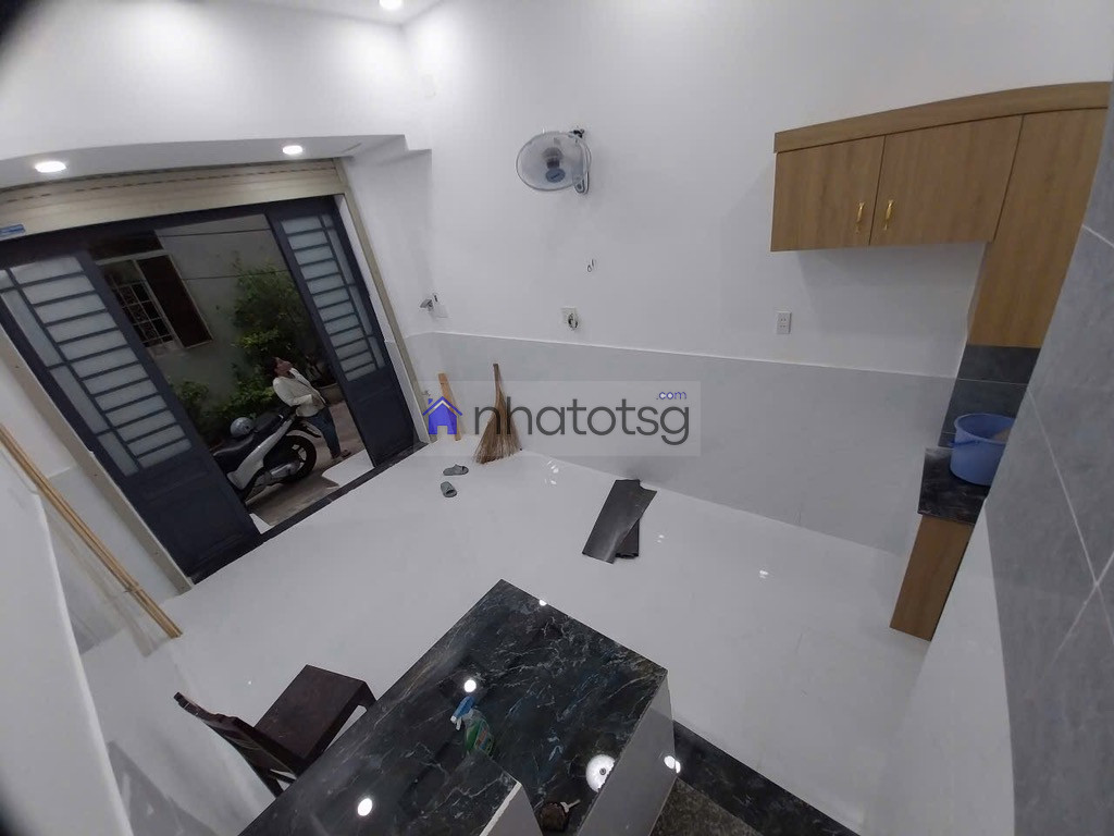 HẺM RỘNG, SẠCH SẼ, AN NINH.