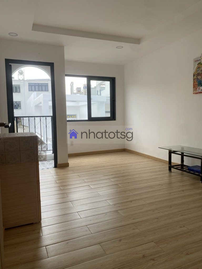 NHÀ 4 LẦU BTCT CÁCH MẶT TIỀN 25M