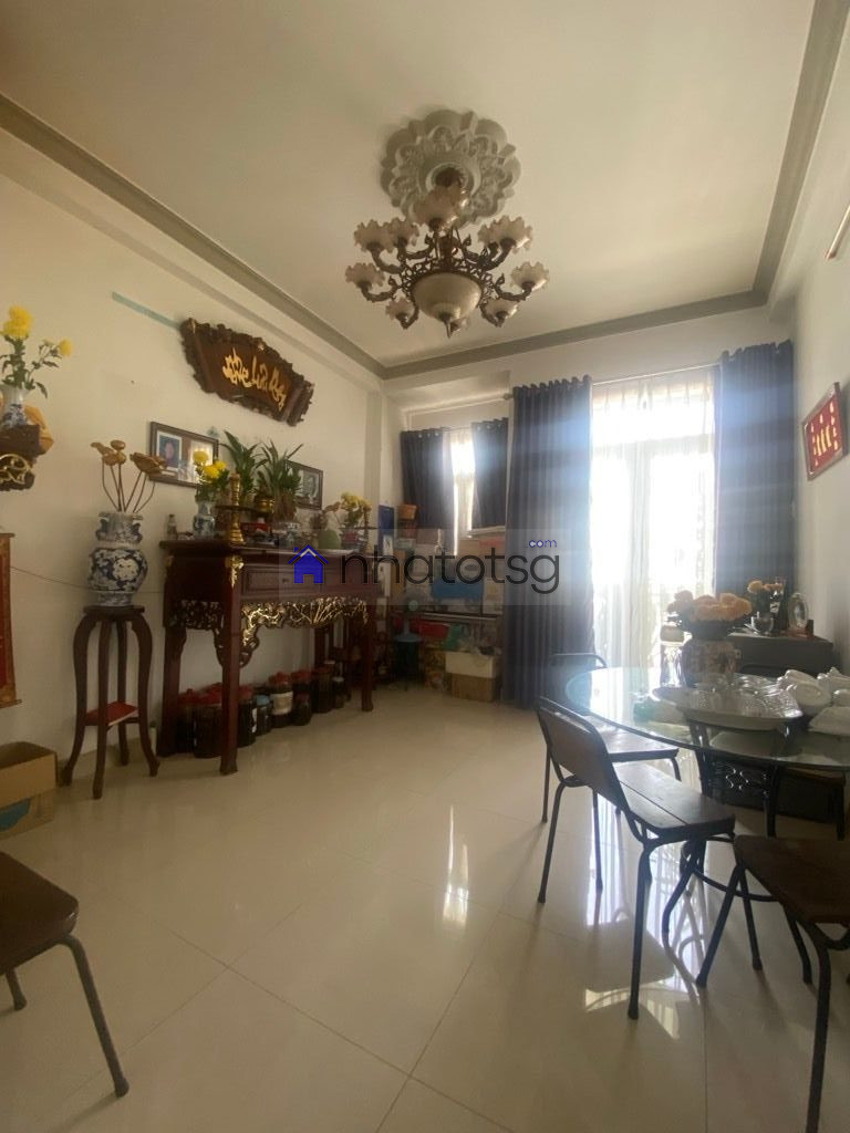 NHÀ 4 LẦU BTCT - HẺM XE HƠI