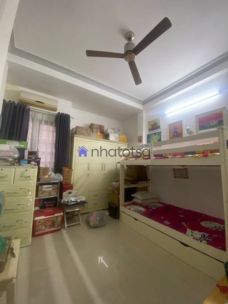 NHÀ 4 LẦU BTCT - HẺM XE HƠI