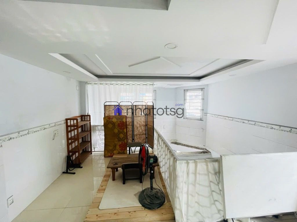 GÓC 2 MẶT TIỀN  - 5 TẦNG KIÊN CỐ.  HẺM Ô TÔ 7 CHỖ VÀO THOẢI MÁI.